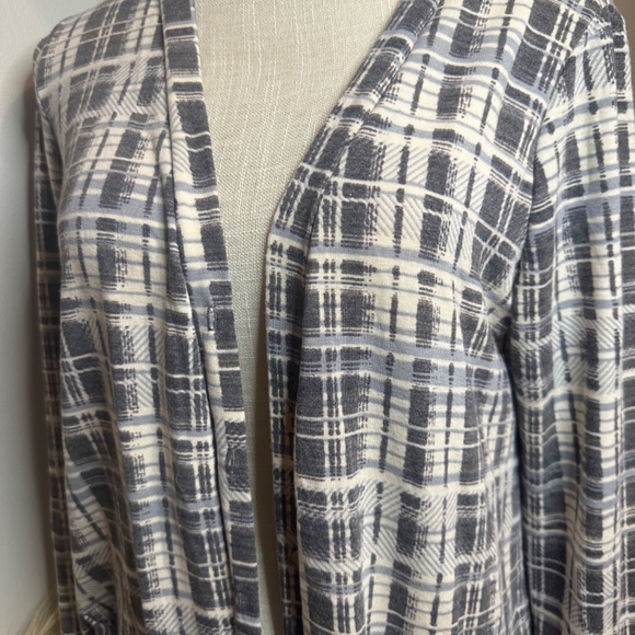 Agnes & Dora Cardigan - Picture 3 of 4